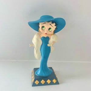 Betty Boop “Glamour Girl” Figurine